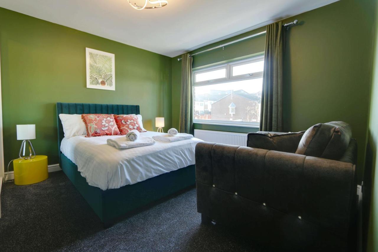 #Upmarket, Exceptional 4 Bed House, With Free Parking, Close To Amenities And Supermarkets Sheffield Exterior foto
