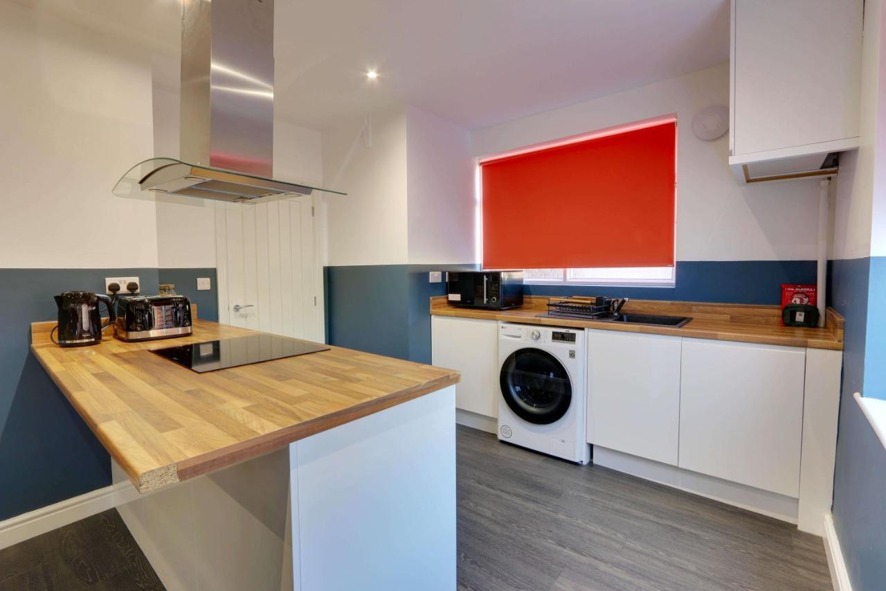 #Upmarket, Exceptional 4 Bed House, With Free Parking, Close To Amenities And Supermarkets Sheffield Exterior foto
